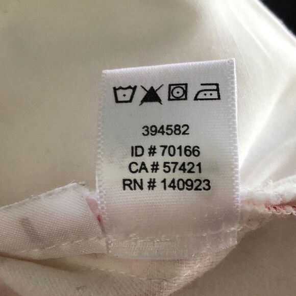 LOFT Blossom Riviera Shorts With 6" Inseam - Picture 7 of 7